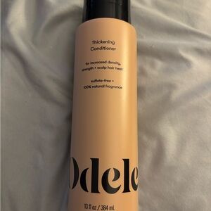Thickening Conditioner - Black and Cream
